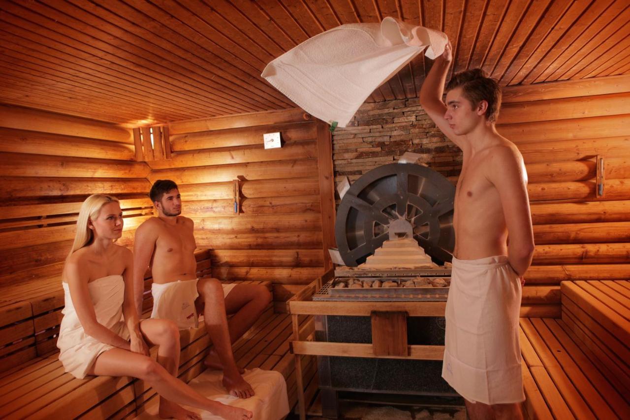 Spa Hotel Lanterna Velké Karlovice المظهر الخارجي الصورة