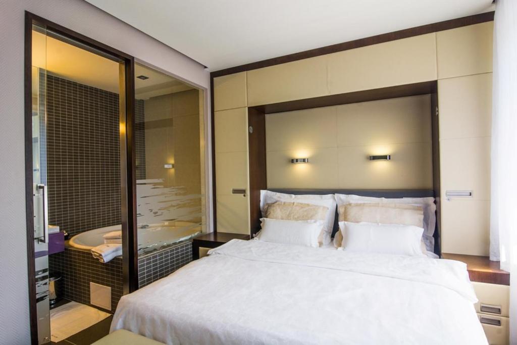 Spa Hotel Lanterna Velké Karlovice المظهر الخارجي الصورة