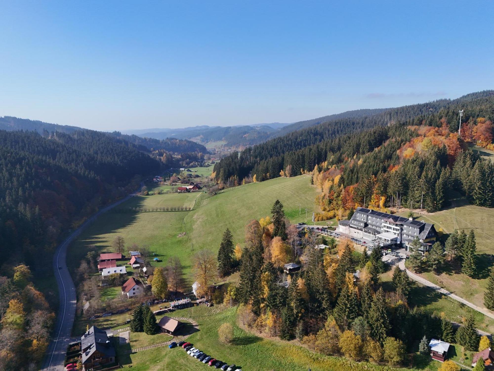 Spa Hotel Lanterna Velké Karlovice المظهر الخارجي الصورة